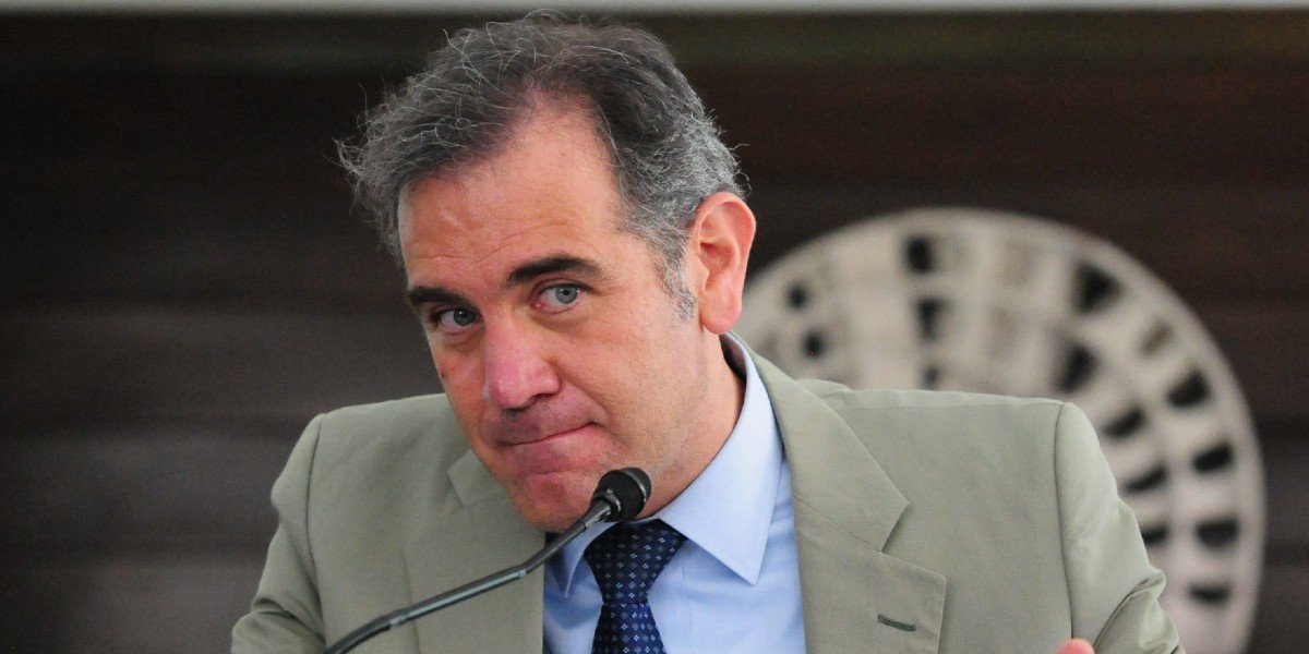 Lorenzo Córdova pide diálogo y consenso referente a la reforma electoral