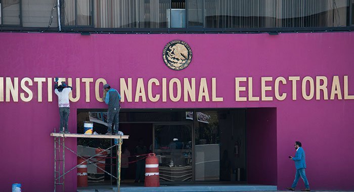 ¿Cuánto podría ahorrar el INE con plan de austeridad propuesto por Gobierno de AMLO?