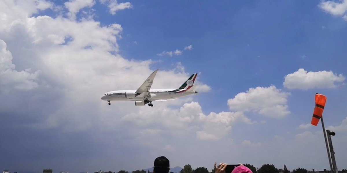 Indep subasta avión donde viajaban expresidentes en 34 mdp