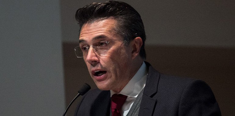 Sergio Mayer rechaza supuesto vínculo con 'la Barbie'