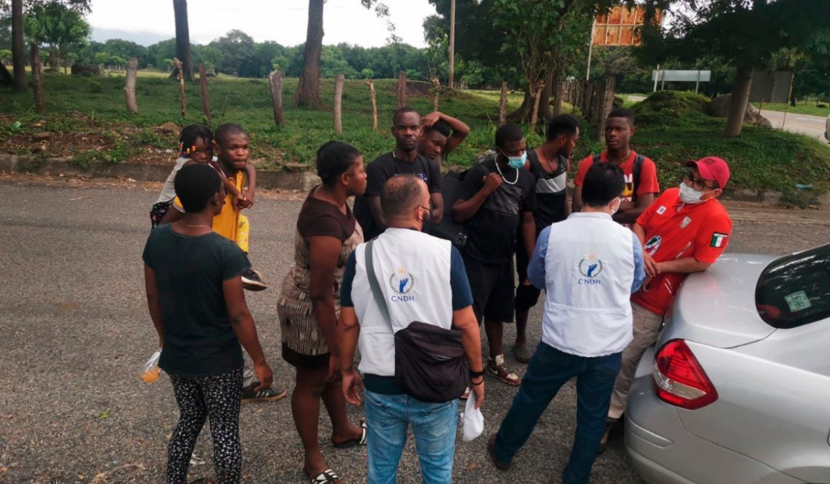INM acusa a líderes de caravana migrante de actuar como traficantes de personas o ‘polleros’
