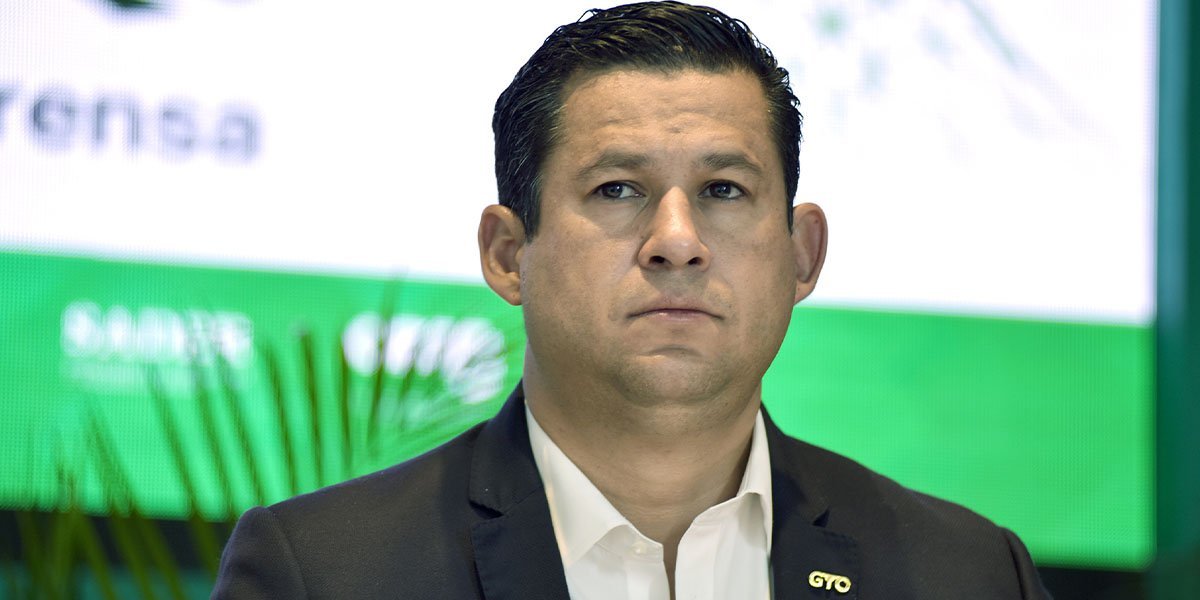 Diego Sinhue Rodríguez, gobernador de Guanajuato, asegura que policías asesinados son entregados por compañeros