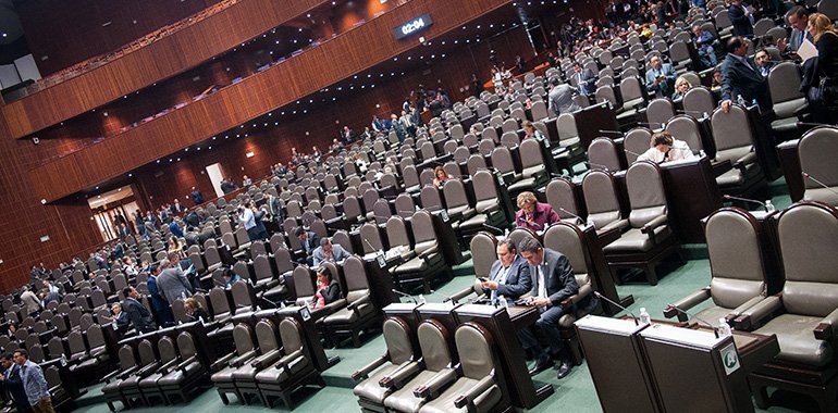 Diputados podrían frenar sesiones presenciales por contagios de COVID-19
