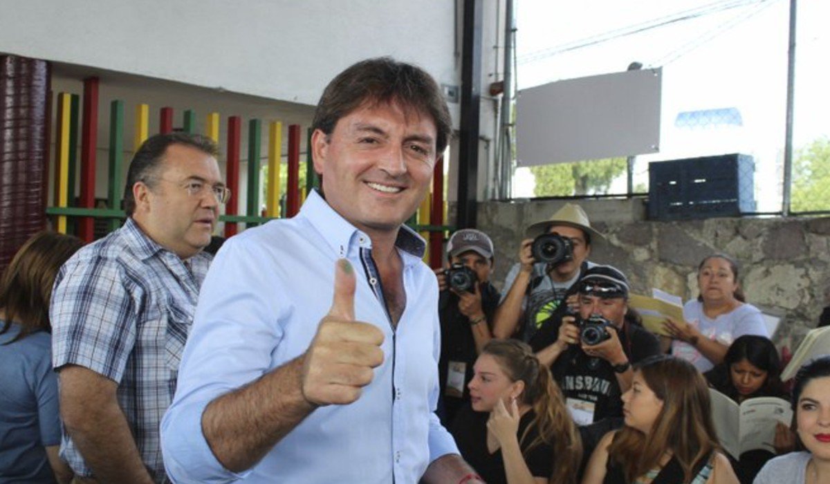 Aspirante independiente a gubernatura de Hidalgo da positivo a COVID-19