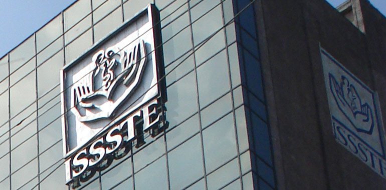 ¿Qué es el SAR ISSSTE 92 y cómo puedo recuperar los recursos para mejorar mi pensión?