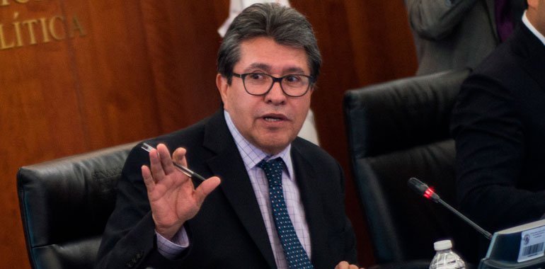 Monreal afirma que Paquete Económico da a AMLO recursos para reactivar economía post pandemia